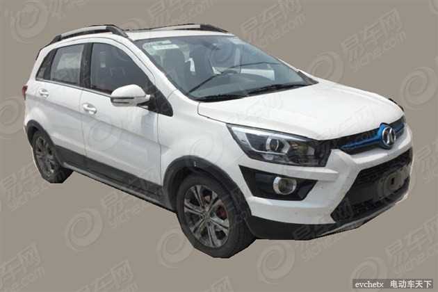 曝北汽EX260电动SUV实车 续航勇超260km