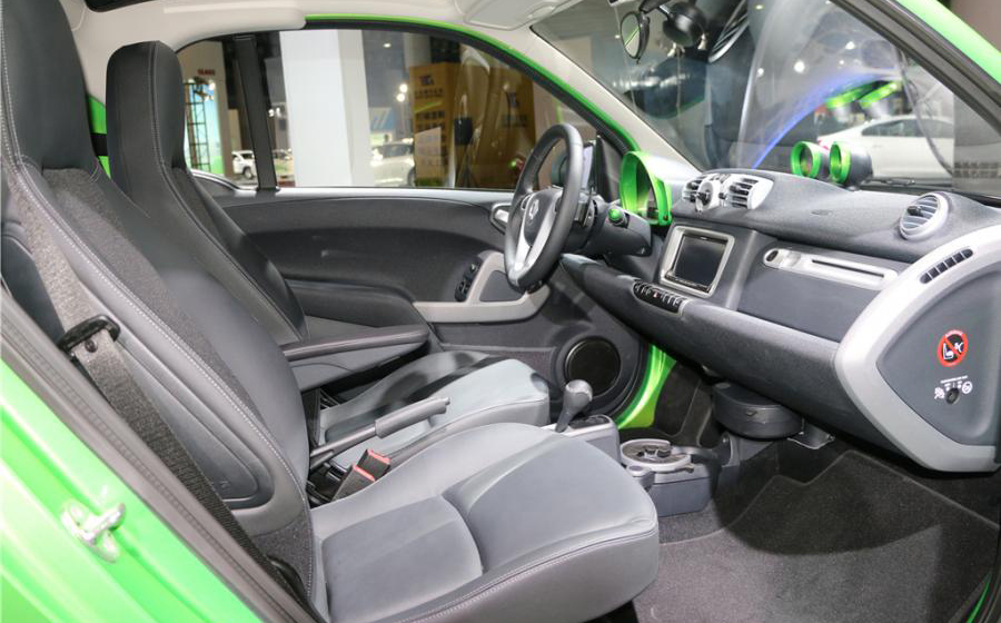 奔驰smart electric drive内饰高清大图