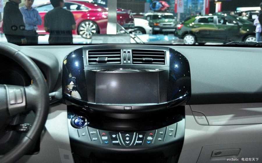 丰田RAV4 EV内饰高清大图