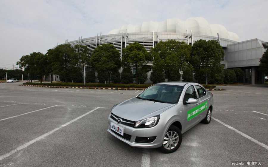 江淮iEV4外观高清大图