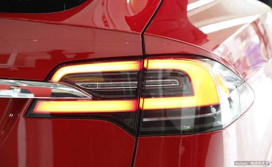 MODEL X 90D其他高清大图