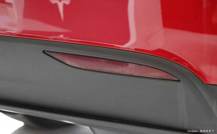 MODEL X 90D其他高清大图