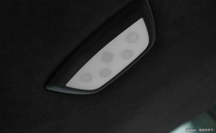 MODEL X 90D内饰高清大图