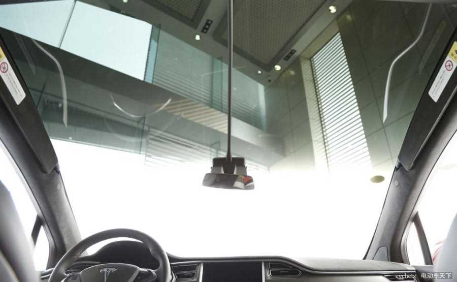 MODEL X 90D内饰高清大图