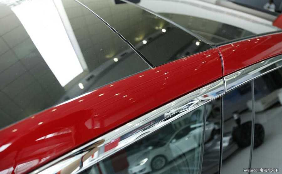 MODEL X 90D其他高清大图